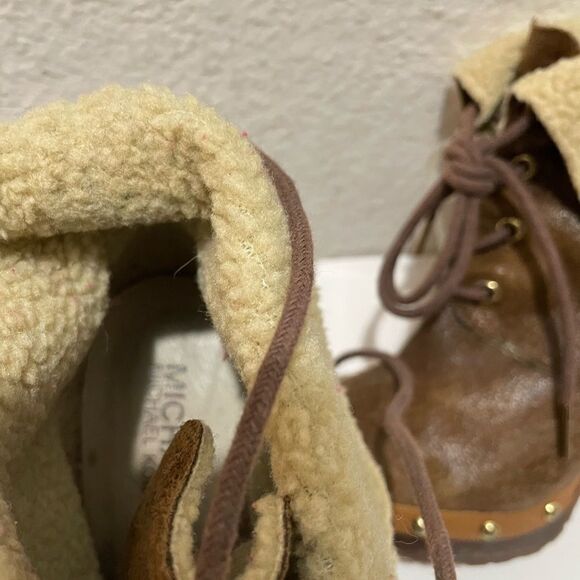 Michael Kors Platform  Lara Studded Ankle Boots Faux Shearling size 6 - Picture 7 of 14